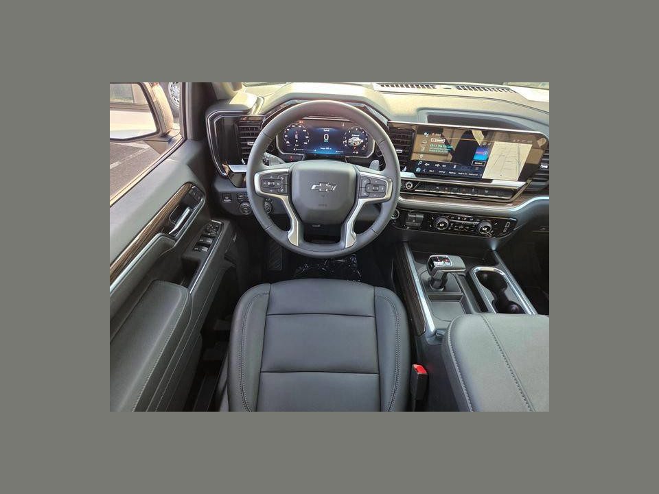 2026 Chevrolet Silverado 1500 4WD Crew Cab Short Bed RST