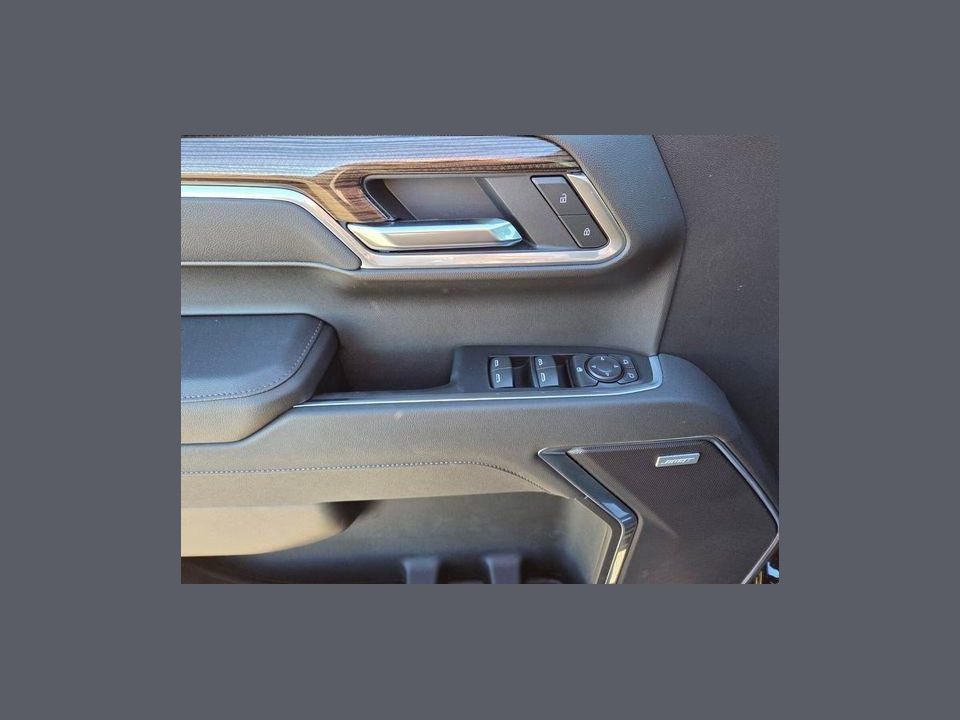 2026 Chevrolet Silverado 1500 4WD Crew Cab Short Bed RST