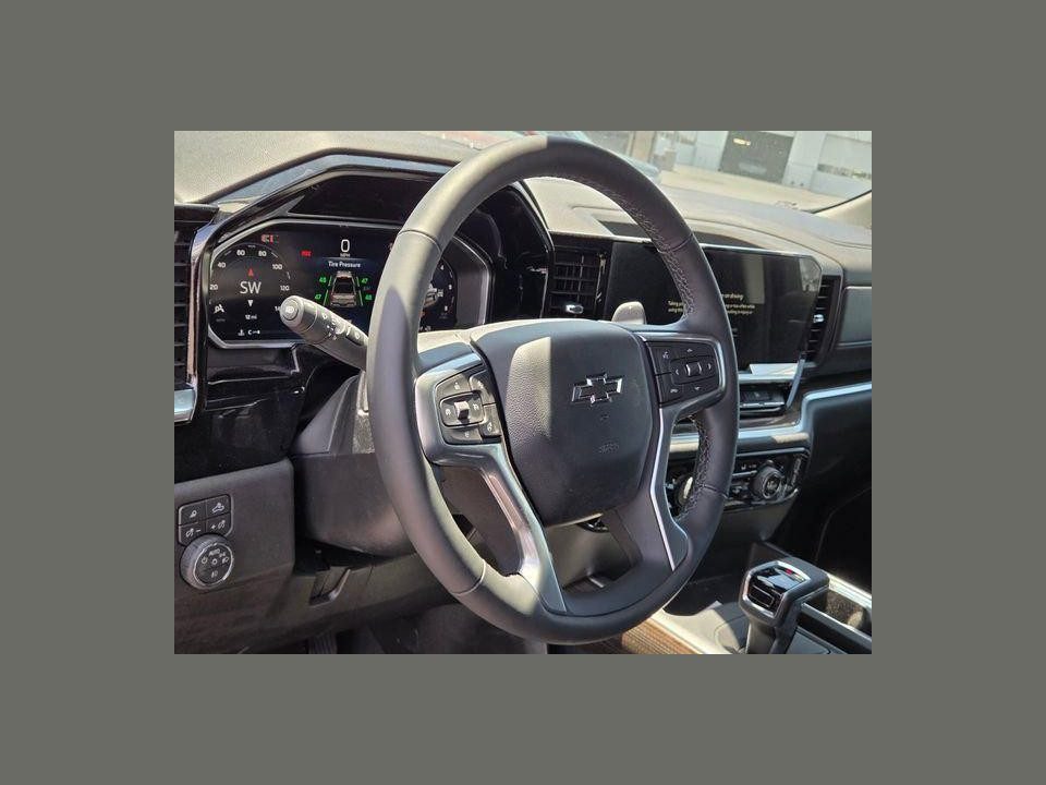 2026 Chevrolet Silverado 1500 4WD Crew Cab Short Bed RST
