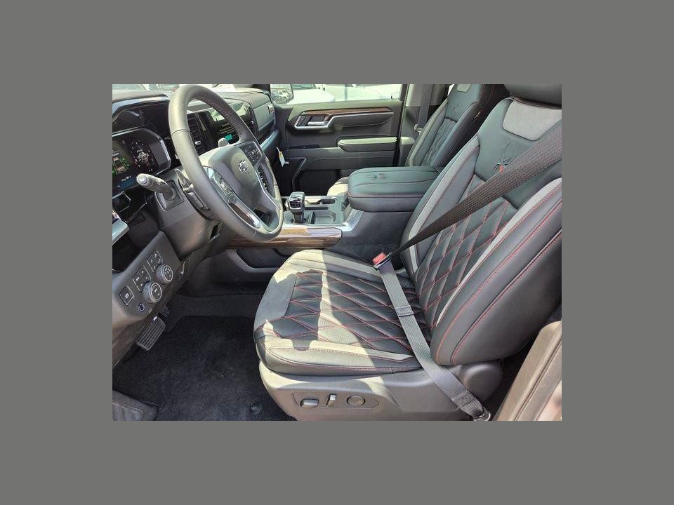 2026 Chevrolet Silverado 1500 4WD Crew Cab Short Bed RST