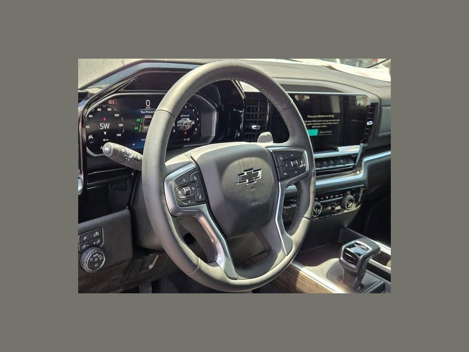 2026 Chevrolet Silverado 1500 4WD Crew Cab Short Bed RST