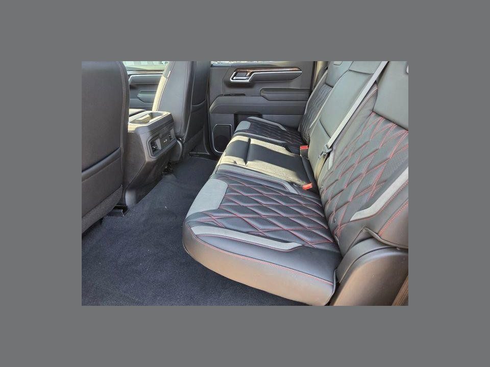 2026 Chevrolet Silverado 1500 4WD Crew Cab Short Bed RST