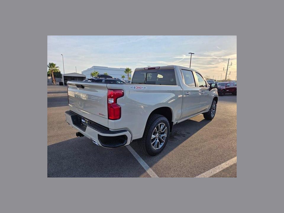 2026 Chevrolet Silverado 1500 4WD Crew Cab Short Bed RST