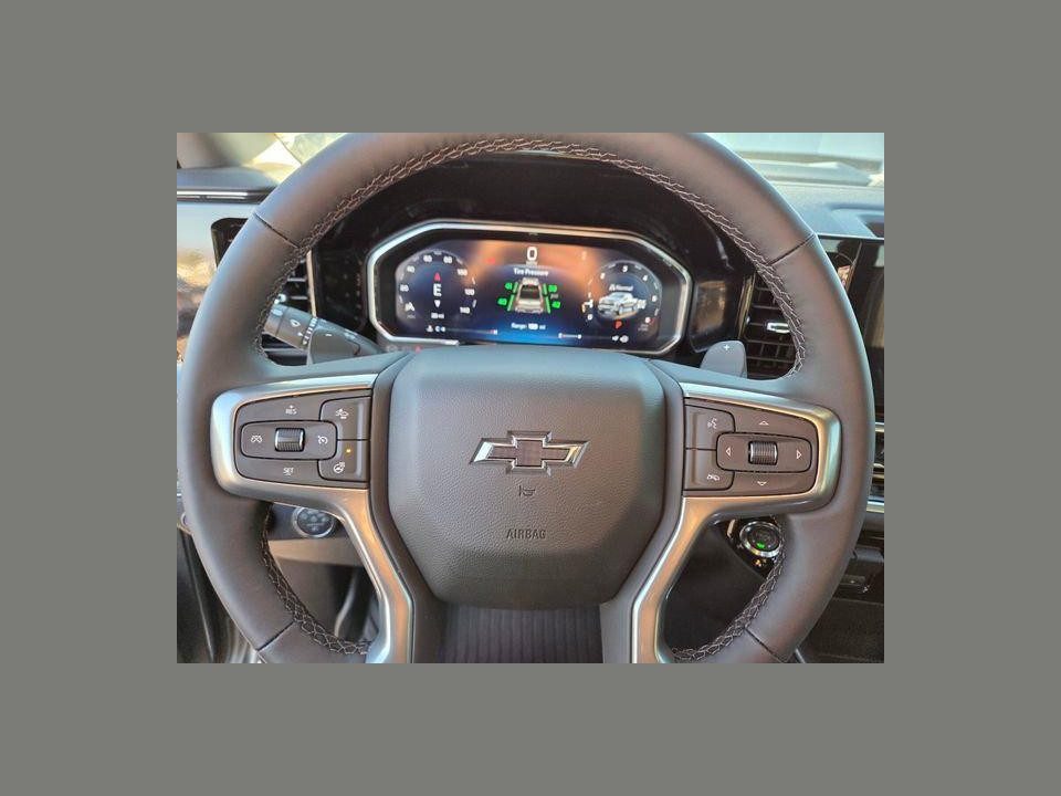 2026 Chevrolet Silverado 1500 4WD Crew Cab Short Bed RST