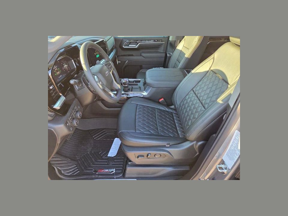 2026 Chevrolet Silverado 1500 4WD Crew Cab Short Bed RST