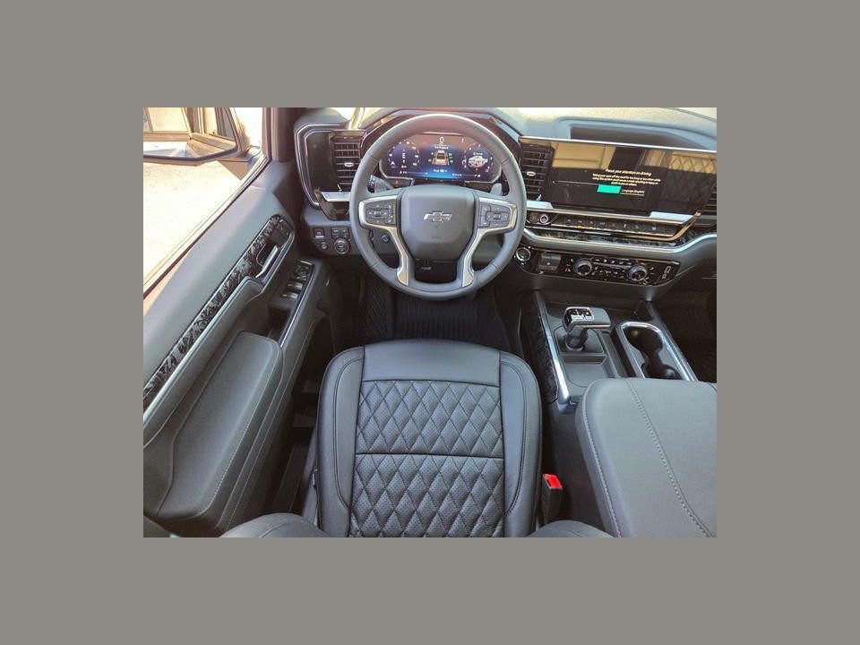 2026 Chevrolet Silverado 1500 4WD Crew Cab Short Bed RST