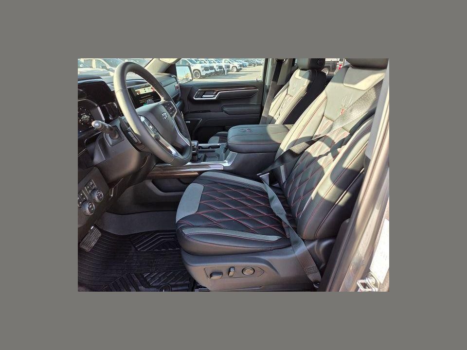 2026 Chevrolet Silverado 1500 4WD Crew Cab Short Bed RST