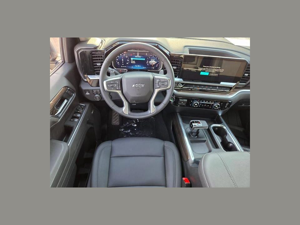 2026 Chevrolet Silverado 1500 4WD Crew Cab Short Bed RST