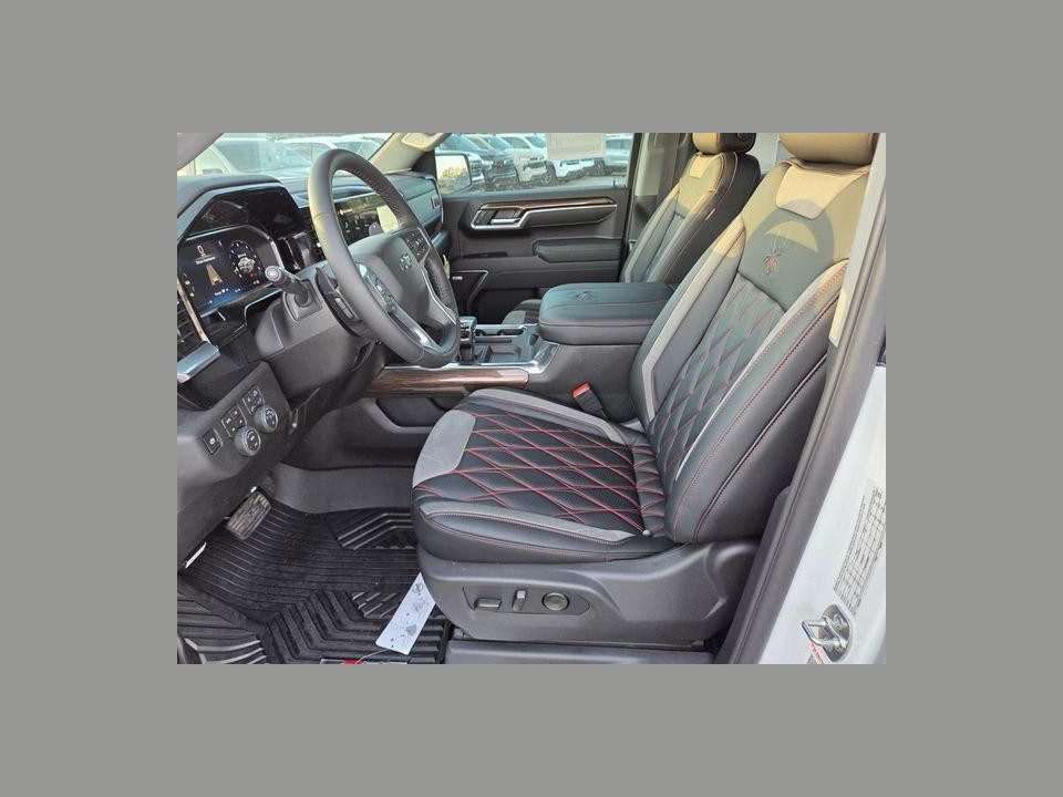 2026 Chevrolet Silverado 1500 4WD Crew Cab Short Bed RST