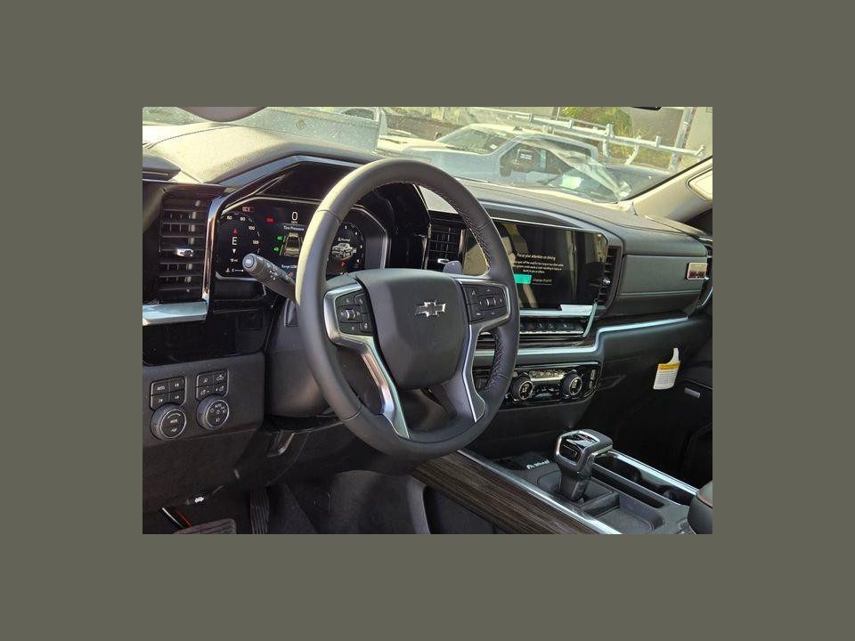 2026 Chevrolet Silverado 1500 4WD Crew Cab Short Bed RST
