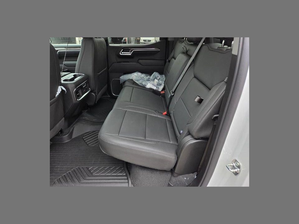 2026 Chevrolet Silverado 1500 4WD Crew Cab Short Bed LTZ