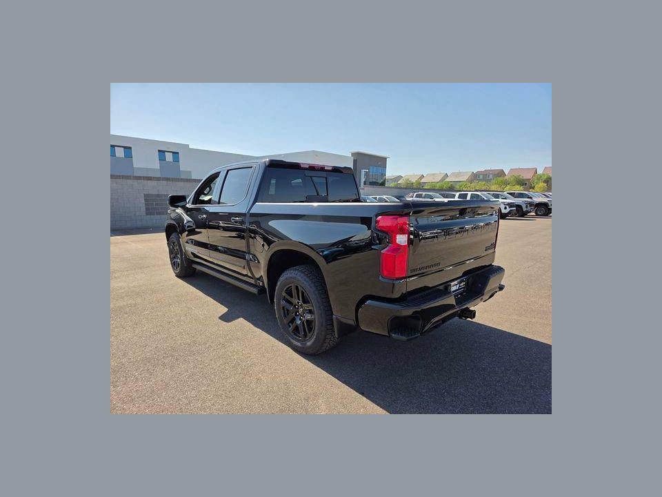 2026 Chevrolet Silverado 1500 4WD Crew Cab Short Bed High Country