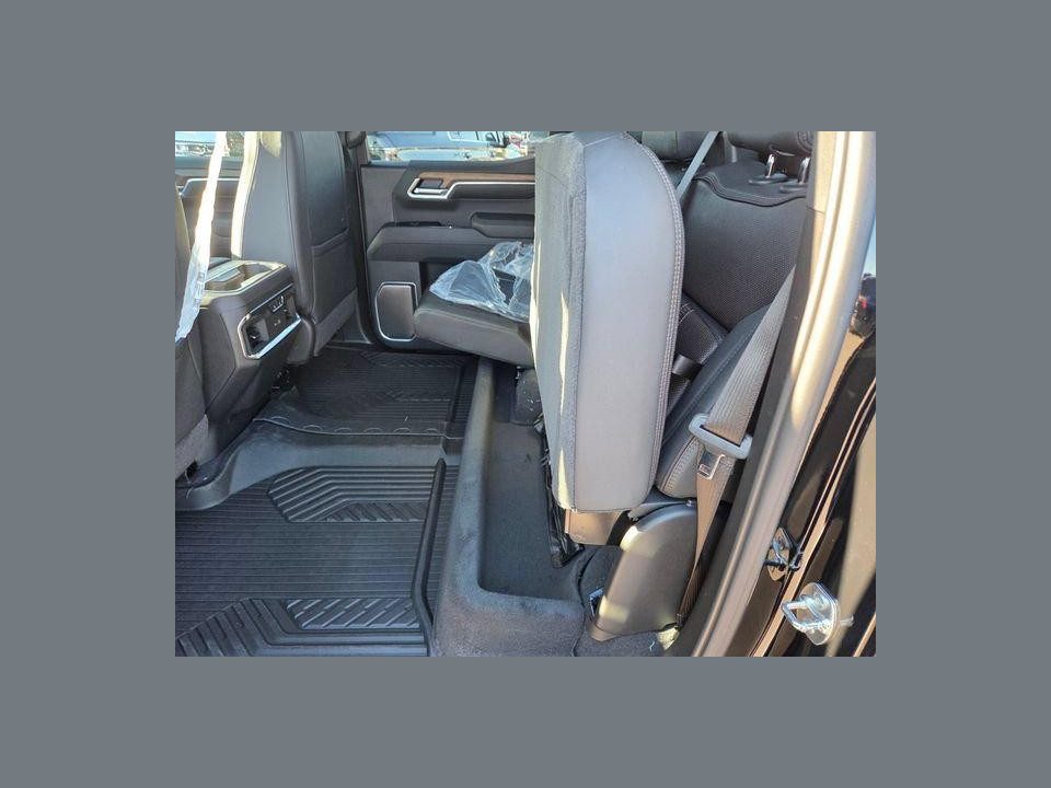 2026 Chevrolet Silverado 1500 4WD Crew Cab Short Bed High Country