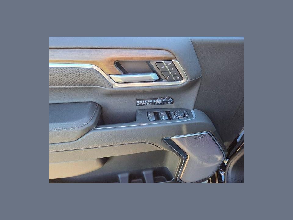 2026 Chevrolet Silverado 1500 4WD Crew Cab Short Bed High Country