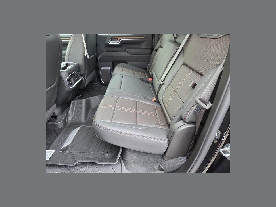 2026 Chevrolet Silverado 1500 4WD Crew Cab Short Bed High Country
