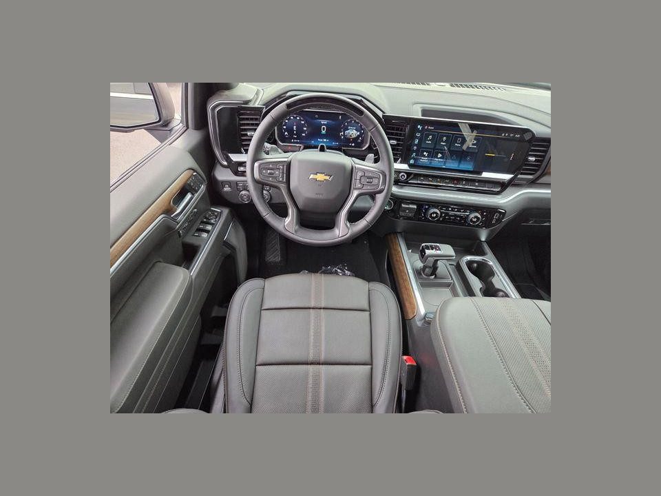 2026 Chevrolet Silverado 1500 4WD Crew Cab Short Bed High Country