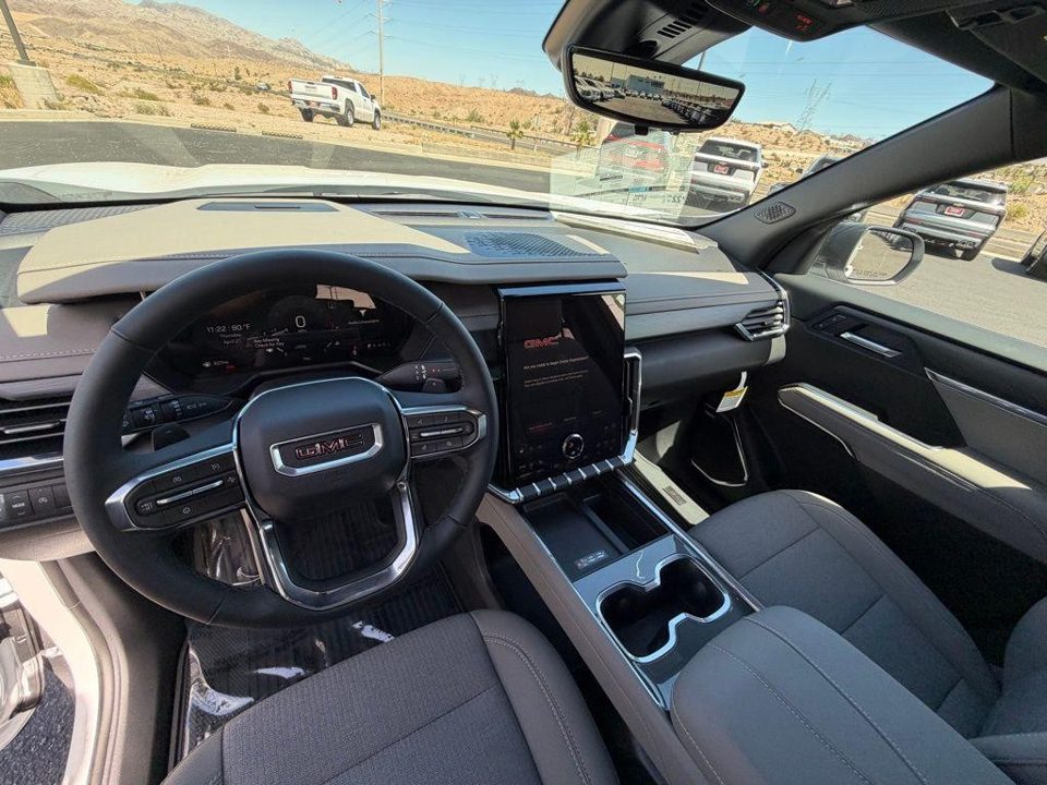 2026 GMC Acadia Elevation FWD