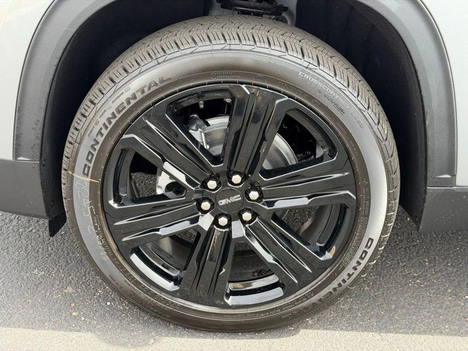 2026 GMC Acadia Elevation FWD