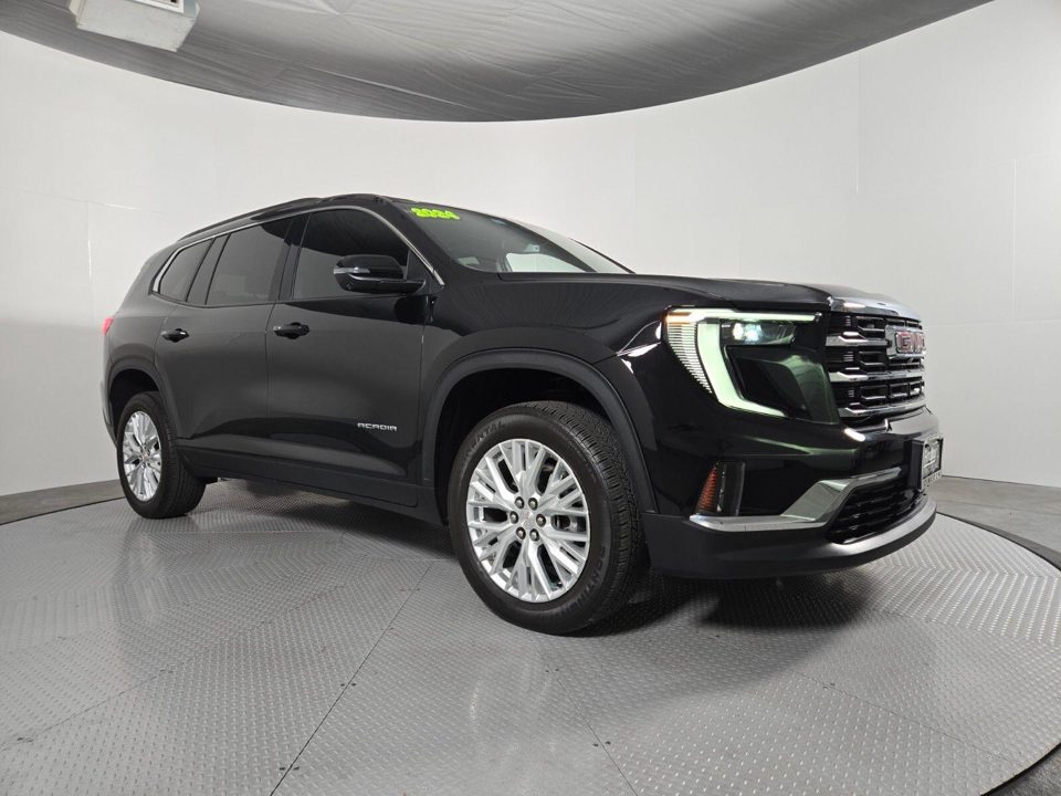 2024 GMC Acadia FWD Elevation