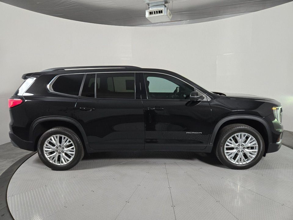 2024 GMC Acadia FWD Elevation