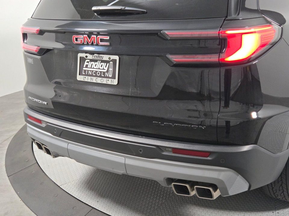 2024 GMC Acadia FWD Elevation