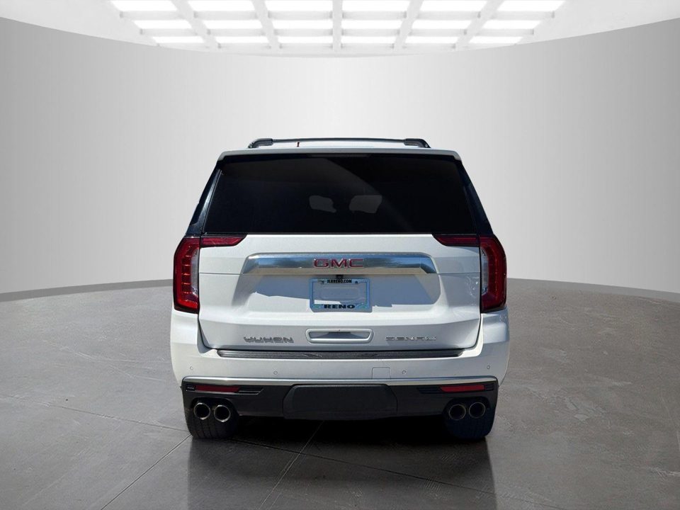 2022 GMC Yukon 4WD Denali