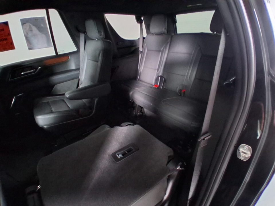 2025 GMC Yukon 4WD Denali