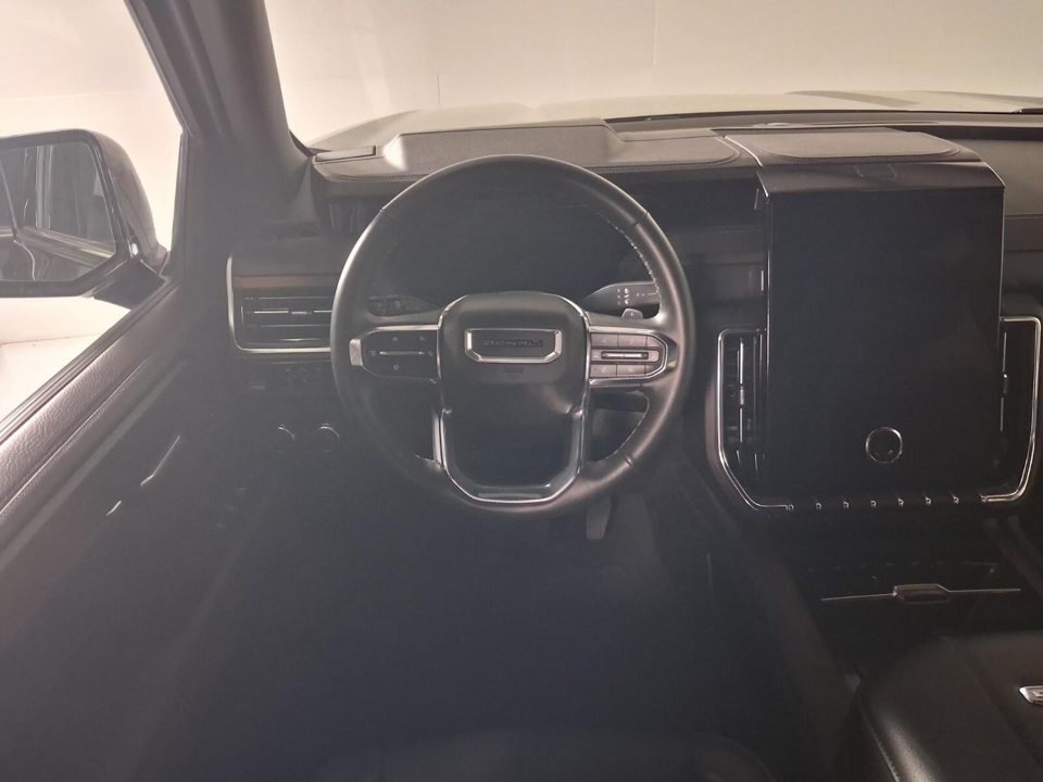 2025 GMC Yukon 4WD Denali