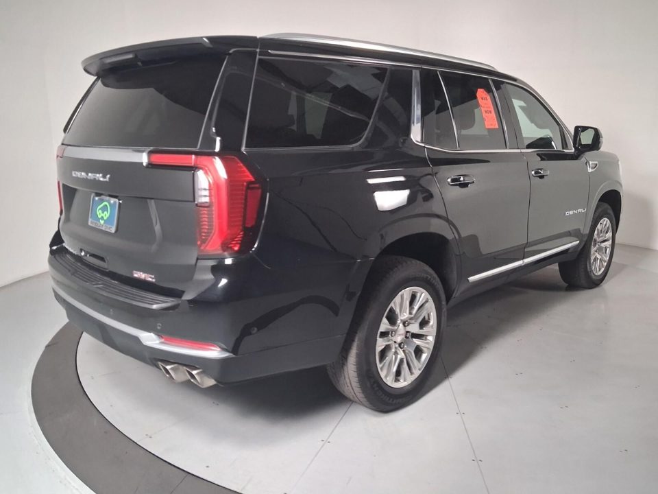 2025 GMC Yukon 4WD Denali