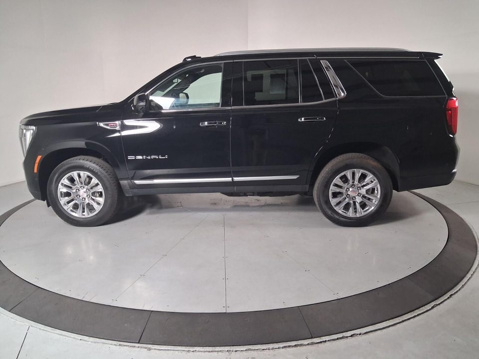 2025 GMC Yukon 4WD Denali