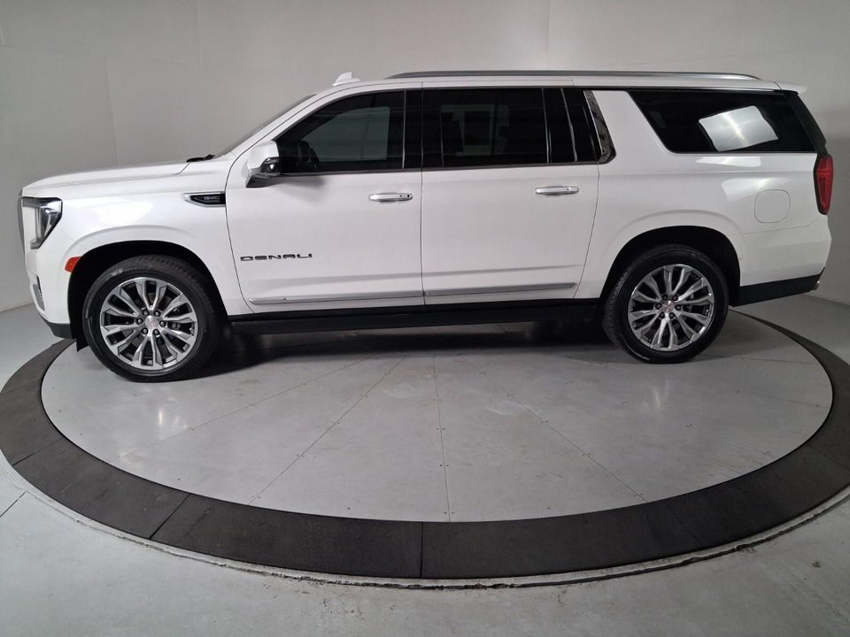 2021 GMC Yukon XL 4WD Denali