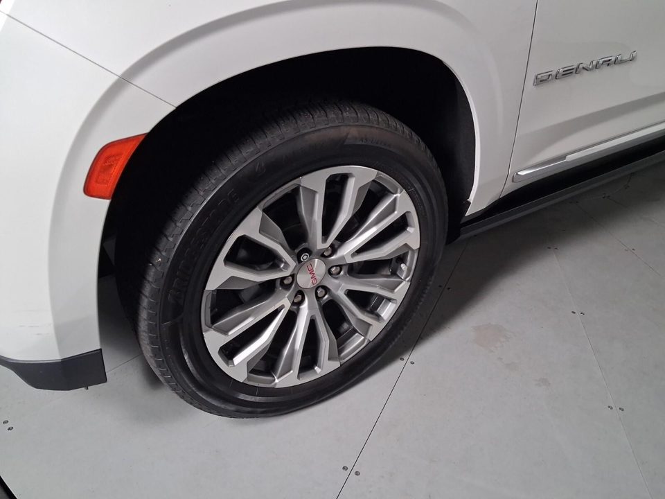 2021 GMC Yukon XL 4WD Denali