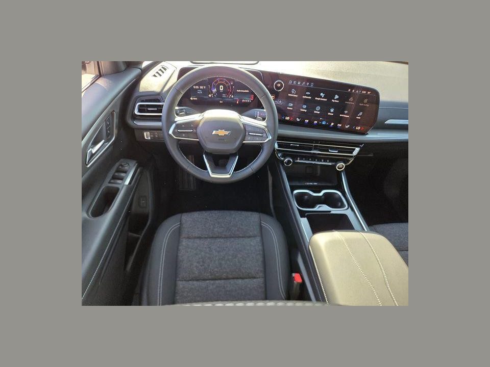 2026 Chevrolet Traverse FWD LT