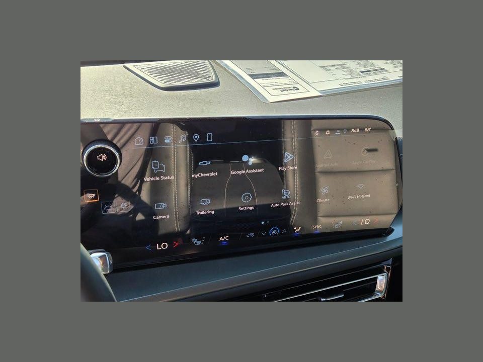2026 Chevrolet Traverse FWD LT