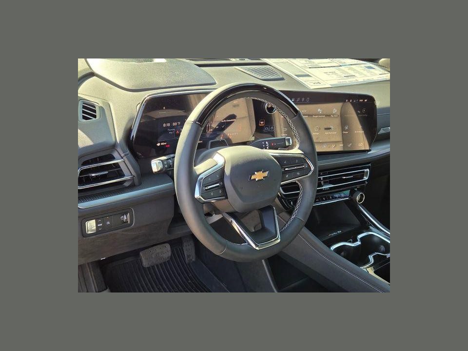 2026 Chevrolet Traverse FWD LT