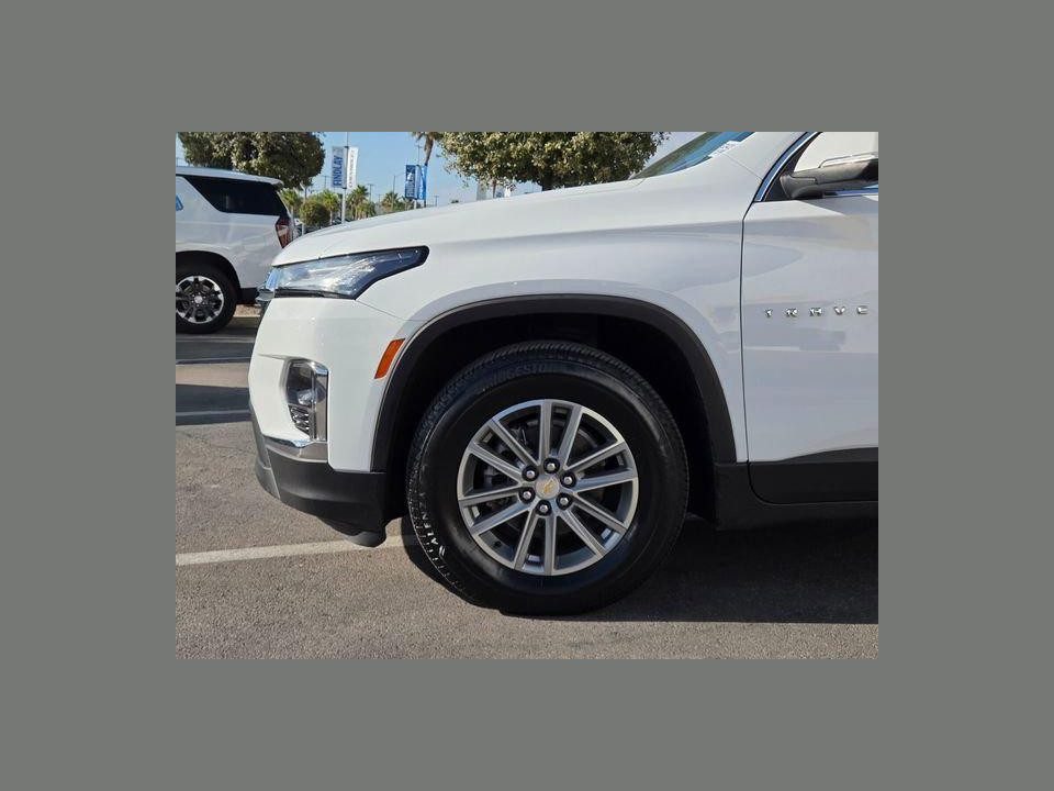 2023 Chevrolet Traverse FWD LT Cloth