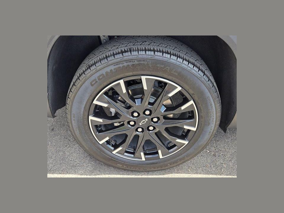 2025 Chevrolet Traverse FWD LT