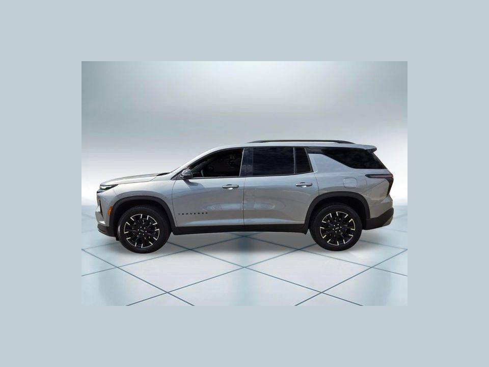 2025 Chevrolet Traverse FWD LT