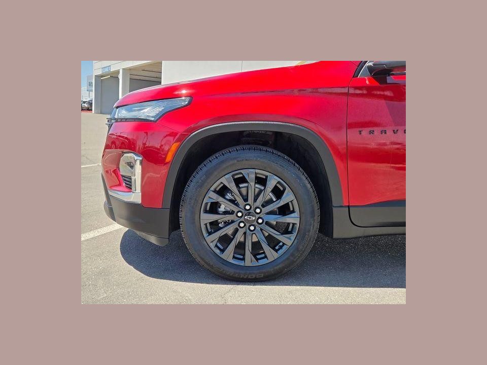 2023 Chevrolet Traverse FWD RS