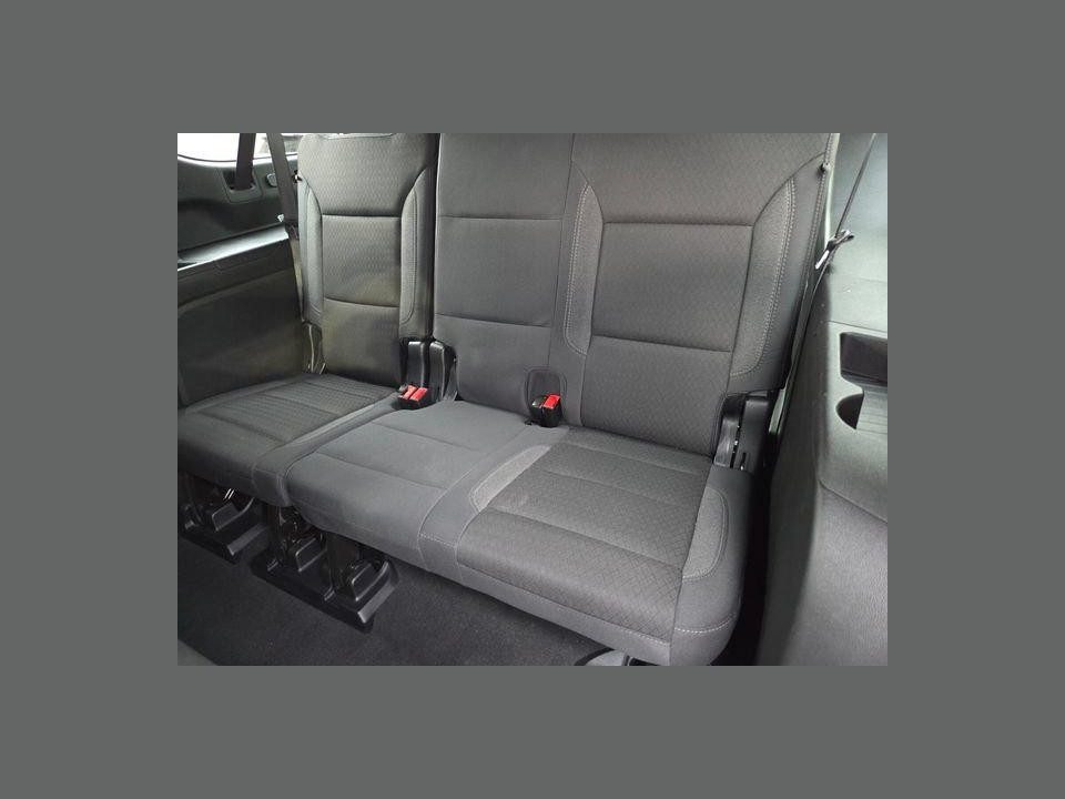2025 Chevrolet Suburban 2WD LS