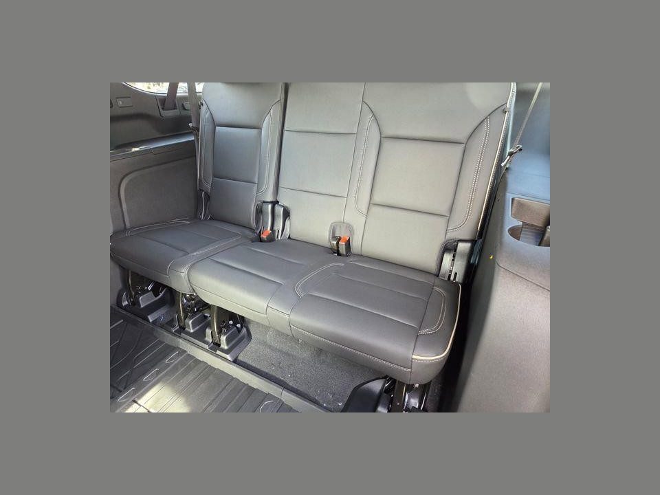 2026 Chevrolet Suburban Premier, RWD