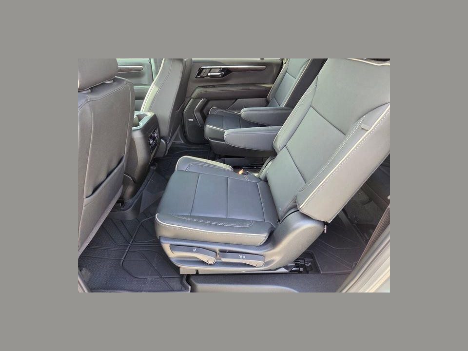 2026 Chevrolet Suburban Premier, RWD