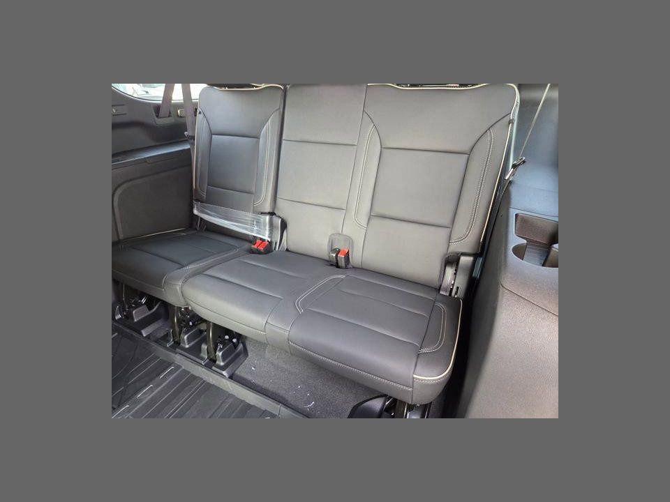2026 Chevrolet Suburban Premier, RWD