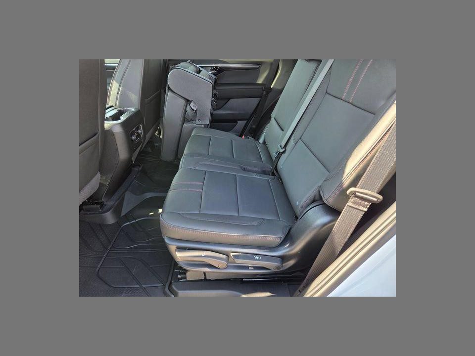 2026 Chevrolet Tahoe 2WD RST