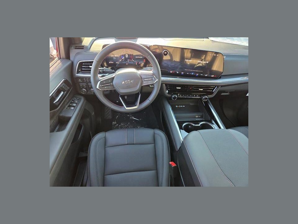2026 Chevrolet Suburban RST, 4WD