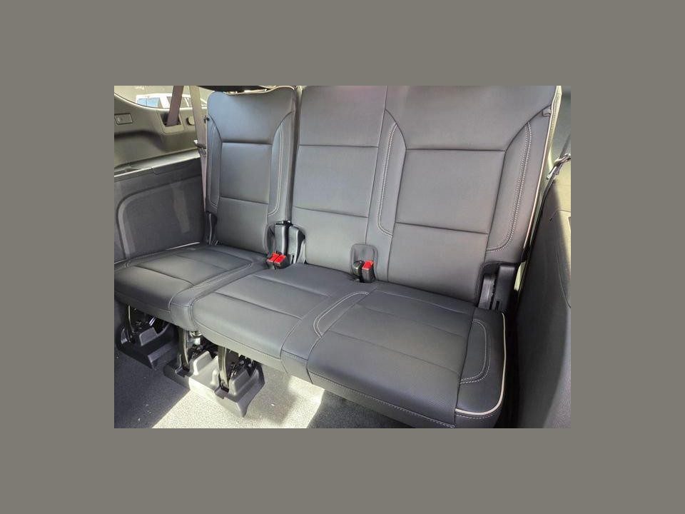 2026 Chevrolet Suburban Premier, 4WD