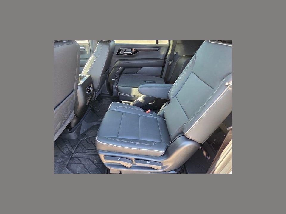 2026 Chevrolet Suburban Premier, 4WD