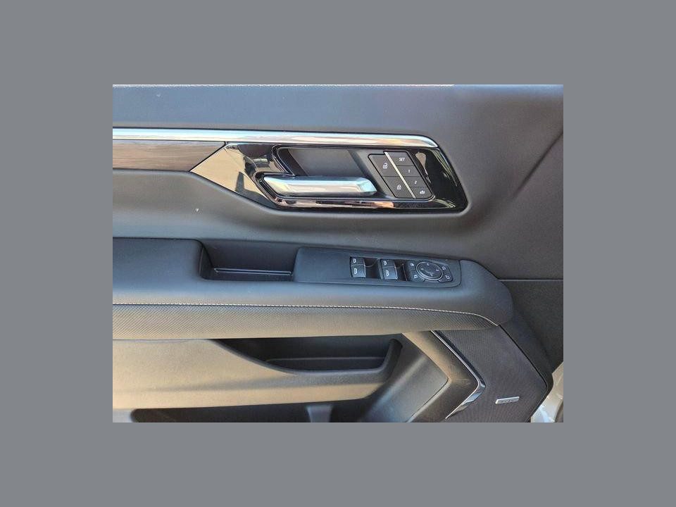 2026 Chevrolet Suburban Premier, 4WD
