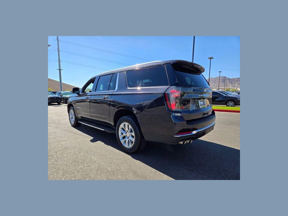 2025 Chevrolet Suburban 4WD Premier