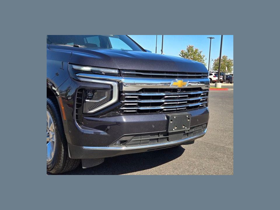 2025 Chevrolet Suburban 4WD Premier